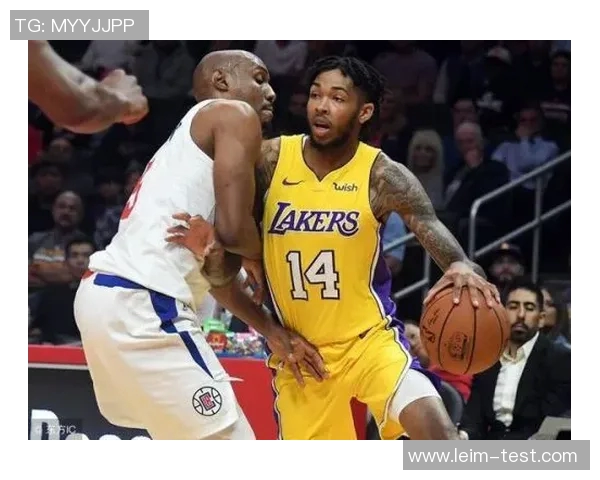 洛杉矶湖人队交易得到明星后卫，球队战力再次提升